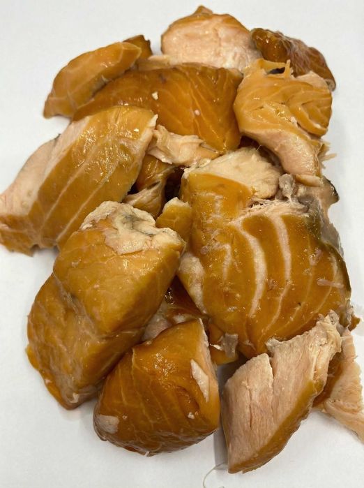 Kawałki łososia wędzone na gorąco 500g ! Okruchy z łososia