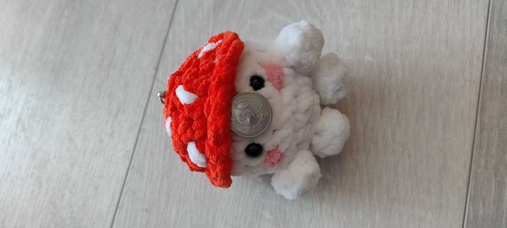 Muchomorek bryloczek handmade