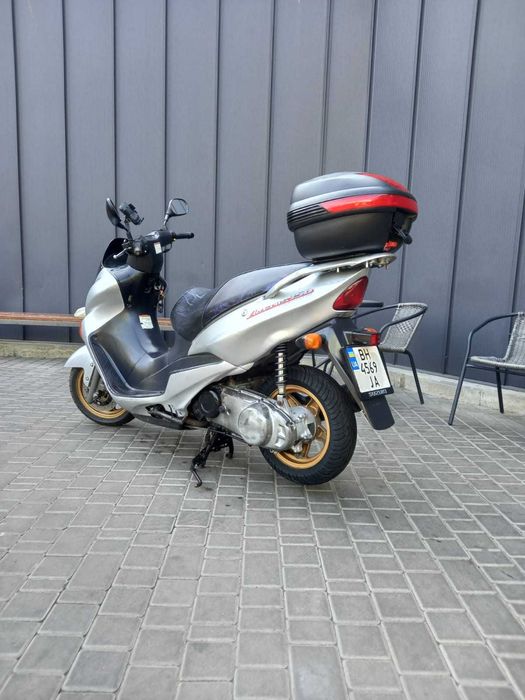 Suzuki Avenis 150 cc