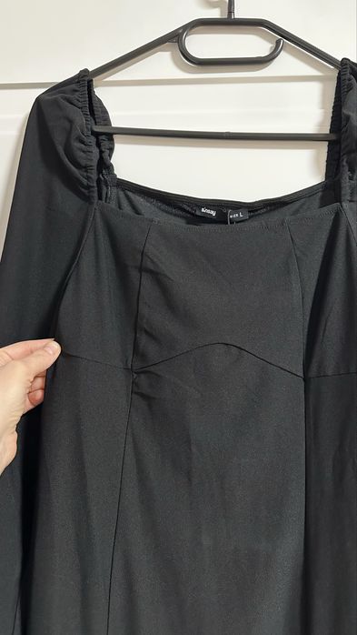 Платье черное sinsay