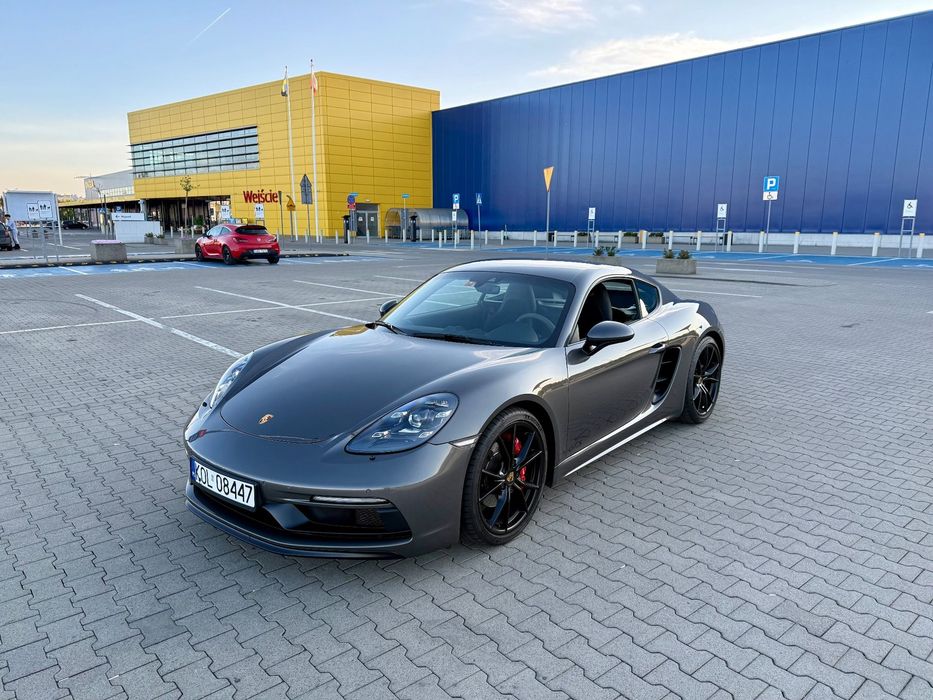 Porsche 718 Cayman