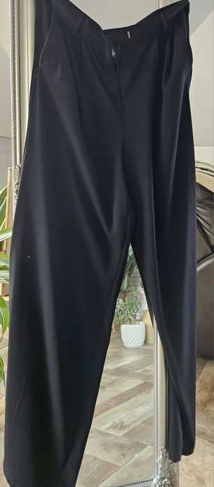 Spodnie damskie 40 szerokie