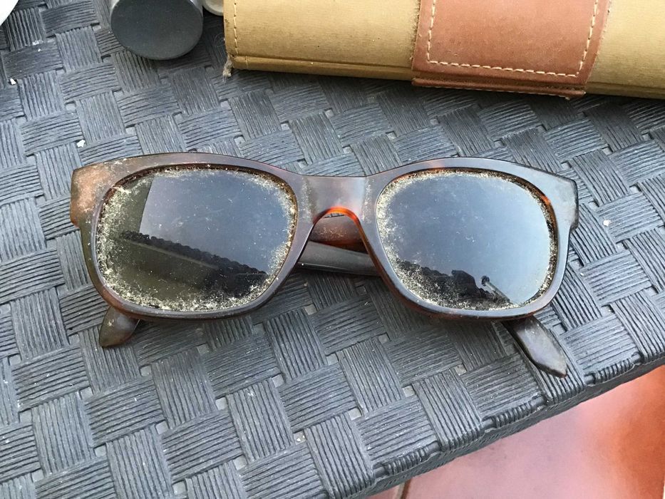 oculos de sol tons castanho