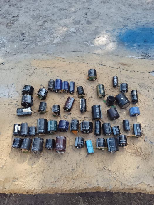 Конденсаторы разные