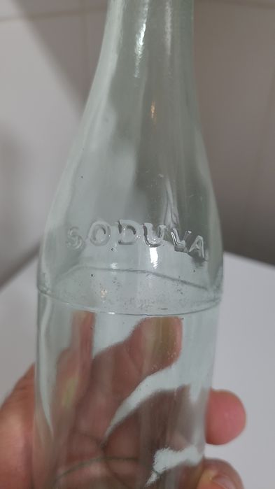 Garrafa gravada em alto relevo Soduva