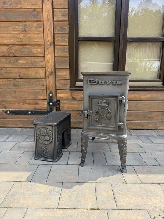 Żeliwny norweski piec koza Dovre