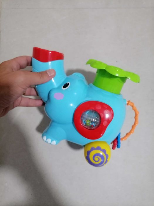 Brinquedos bebé (quatro diferentes)