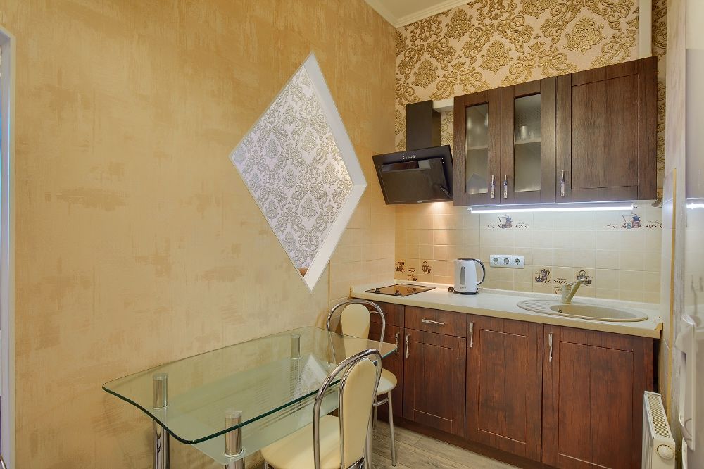 Квартира в Києві подобово біля метро