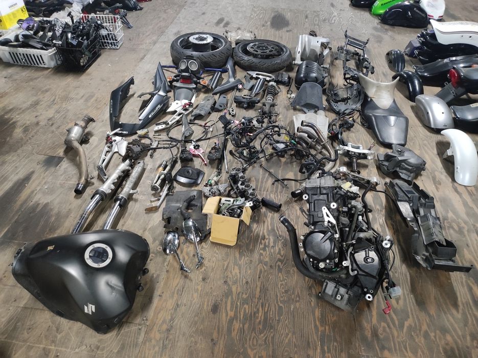 Suzuki GSR 400. 2006  рік