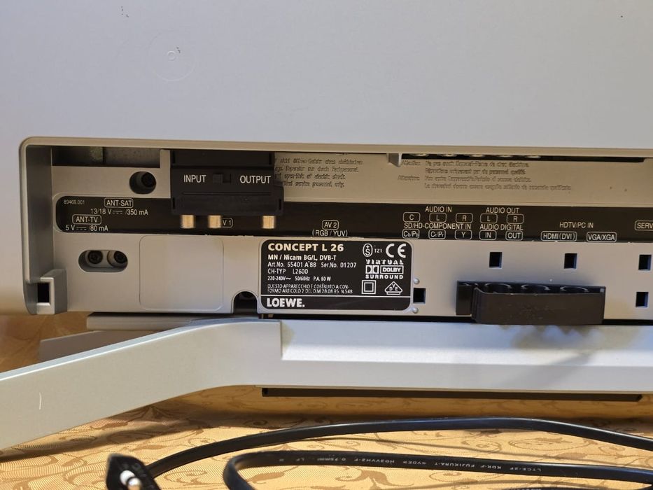 Телевизор Loewe Concept L 26 (66 см)