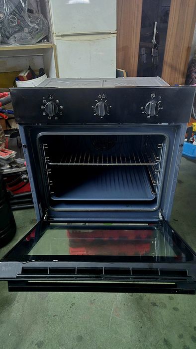Forno Zanussi preto