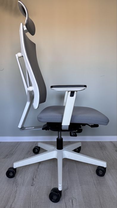 Ergonomiczny fotel biurowy