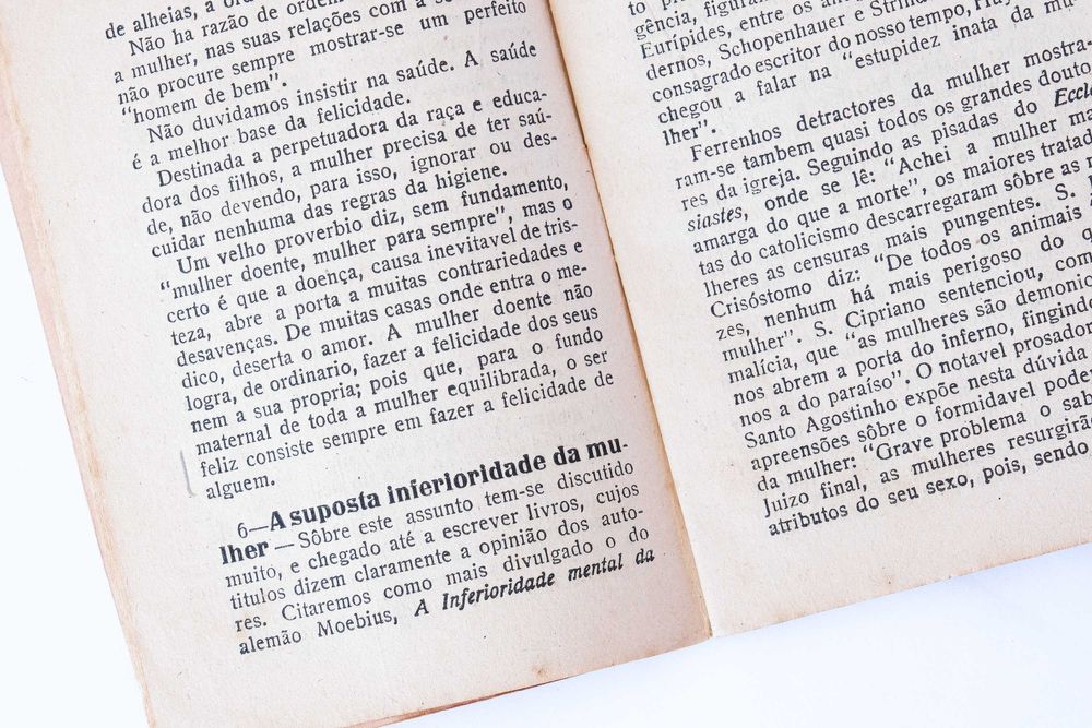 O Encanto Feminino - Manoel de Sousa Pinto, Livraria Profissional