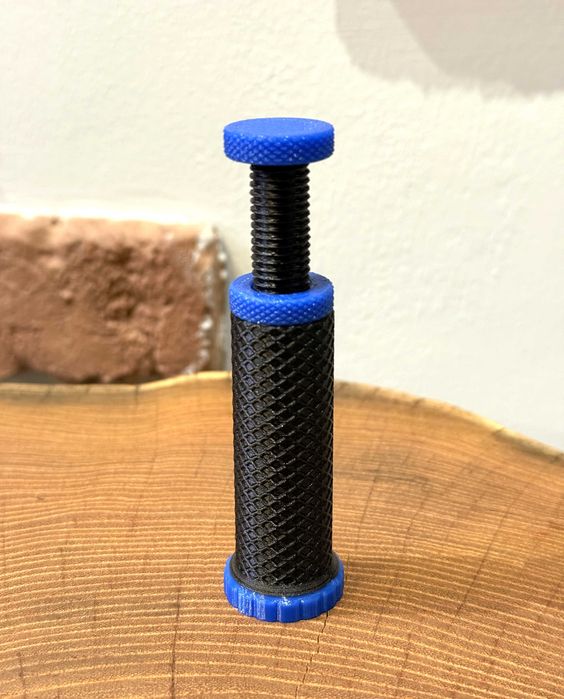 Regulowana podpórka pod kartę graficzną GPU 75–125 mm, personalizacja