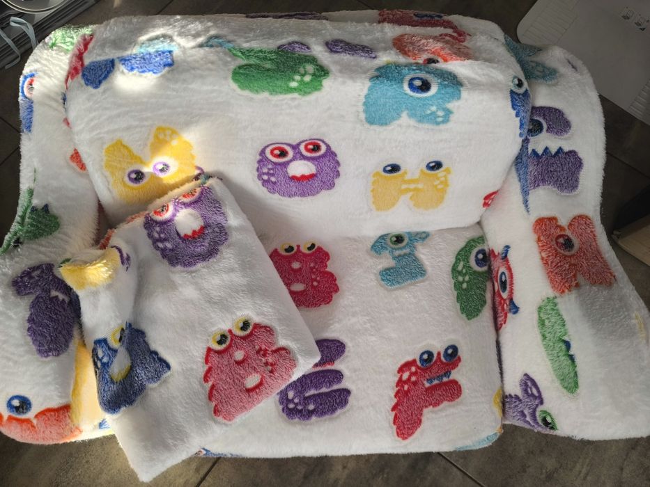 Mini sofa plus kocyk