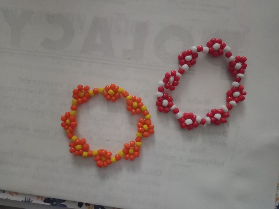 Bransoletki w kwiatki zestaw