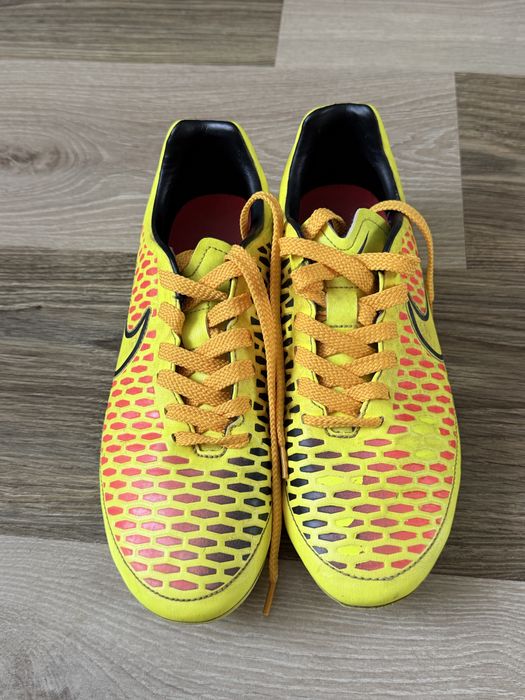 Бутси копки Nike Magista