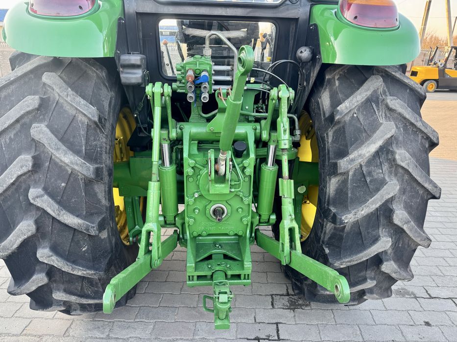 Трактор John Deere 6110B 2017р