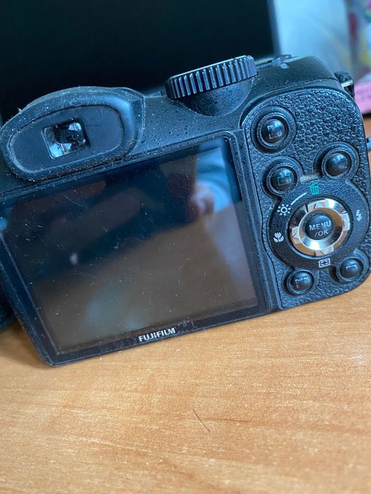 Фотоаппарат Fujifilm FinePix S1600 есть нюанс