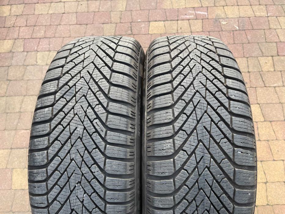3742. Opony zimowe 205/55/17 Pirelli 2023r 8mm jak nowe cena za 2szt