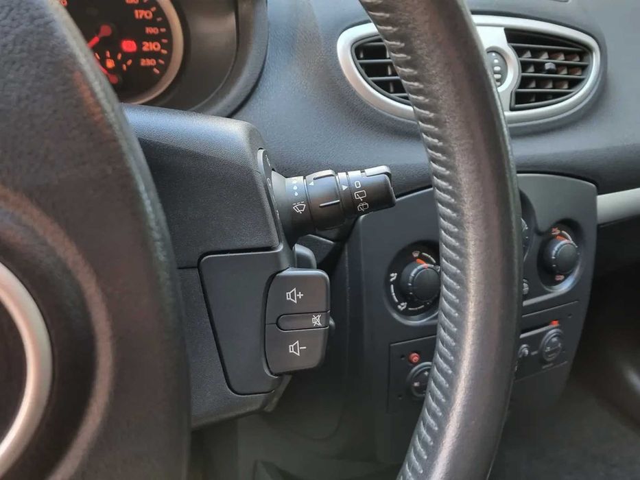 Renault Clio Dynamique 1.2 16V 75cv
