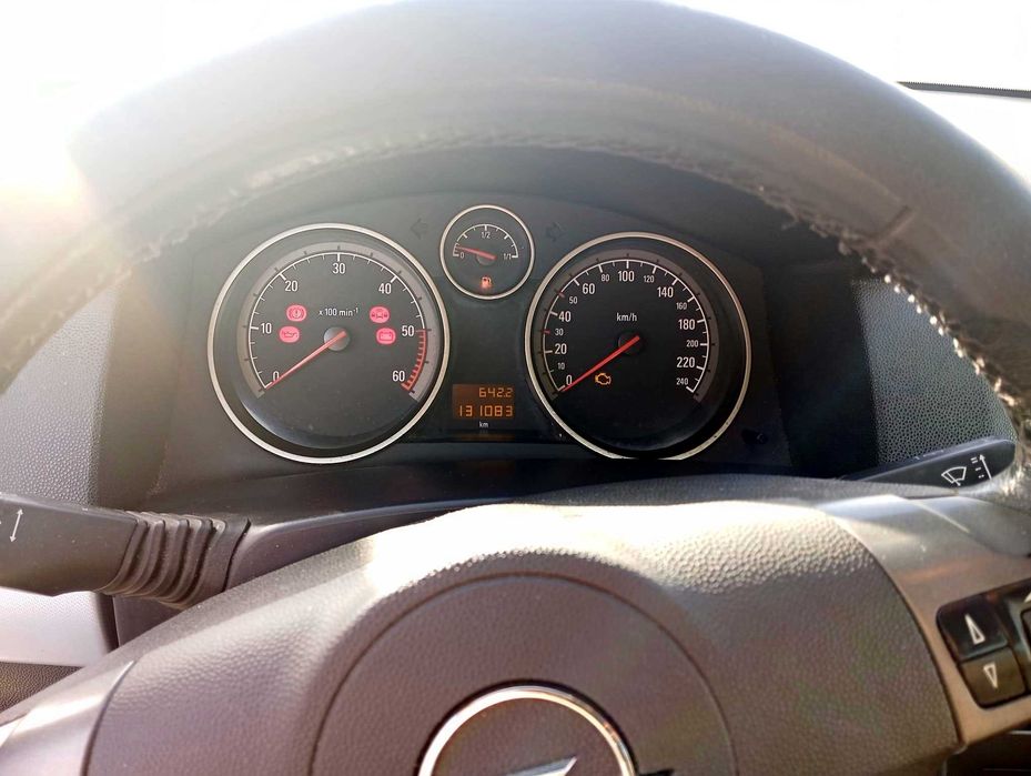 Opel Astra (2006) 1.7 CDTI (101 cv) - Excelente Estado