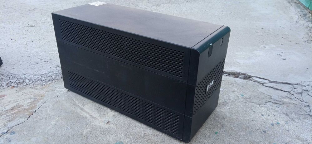 Джерело безперебійного живлення (UPS) Eaton 5E 1500iUSB