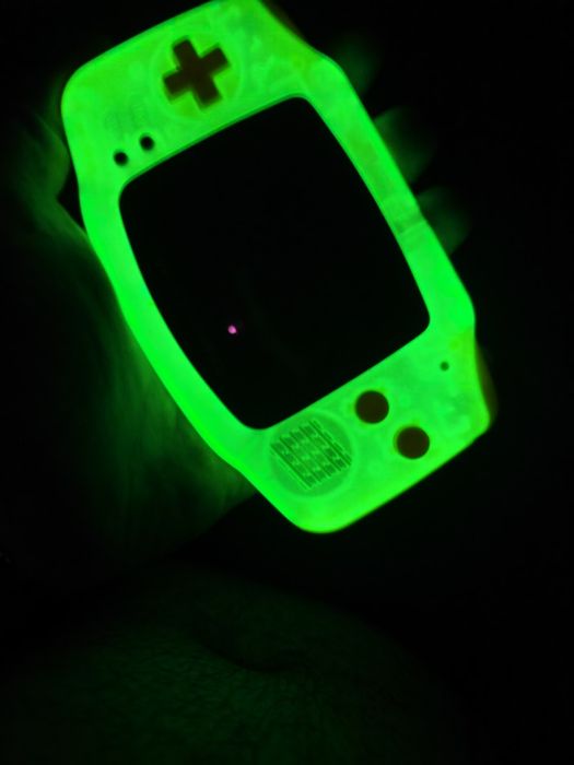 Gameboy advance 100% restaurada c/ ecrã ips v5 e shell glow in the dark