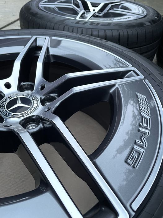 Диски Mercedes R19 AMG E klasse W214 різноширокі з літніми шинами
