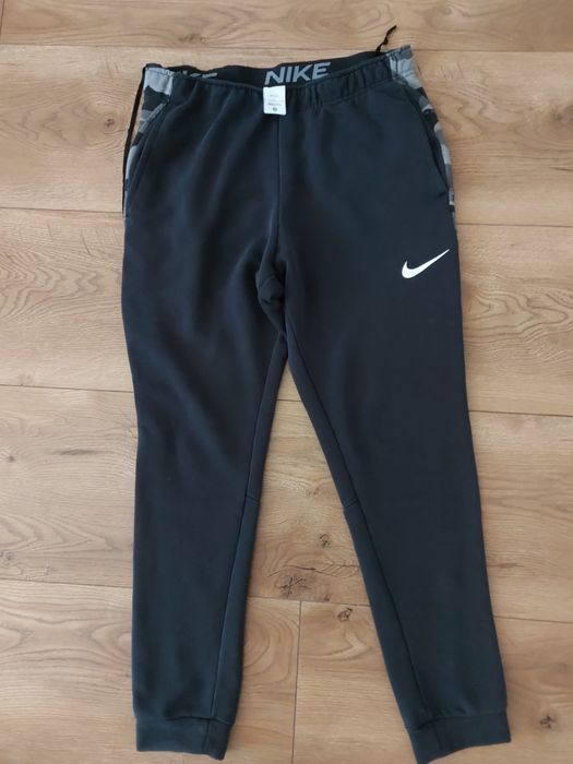 Spodnie dresowe męskie Nike