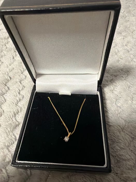 Sprzedam zawieszkę 9K(375) Yellow&White Gold