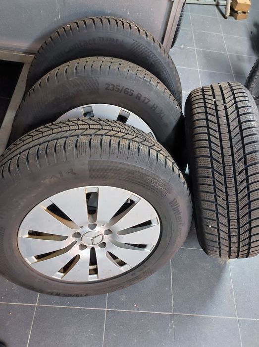 Jantes e pneus em estado novo - Mercedes
