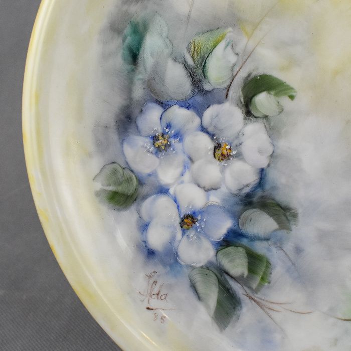 PRATO pintado à mão - assinado Ilda 85