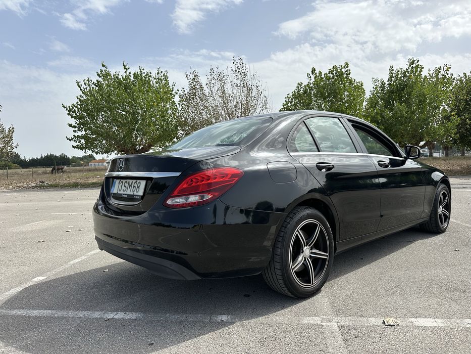 Mercedes-Benz C220d