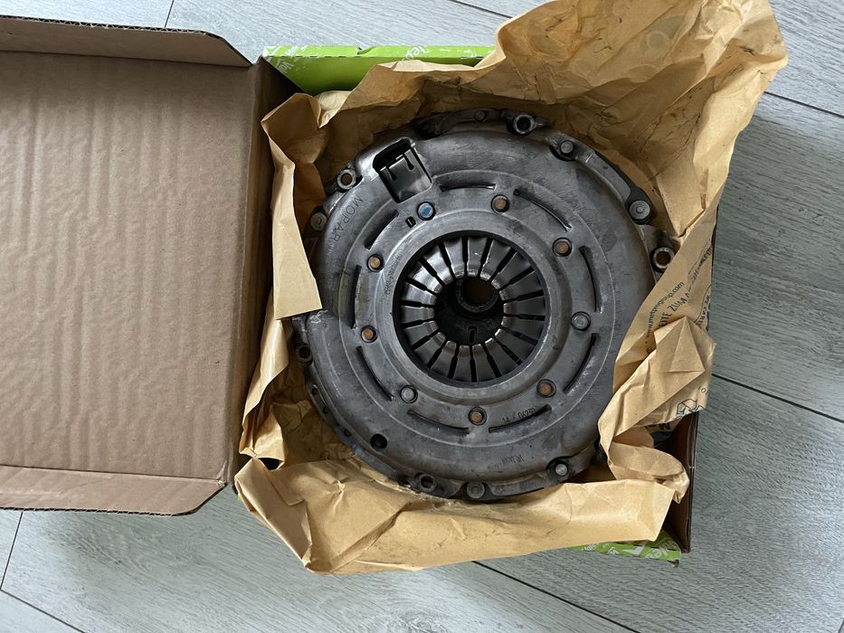 Sprzęgło - Zestaw sprzęgła tarcza + docisk 832276 Valeo Fiat