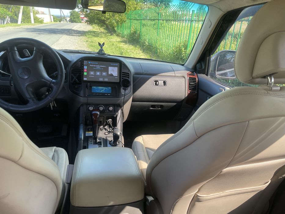 Продам автомобиль Mitsubishi Pajero Wagon