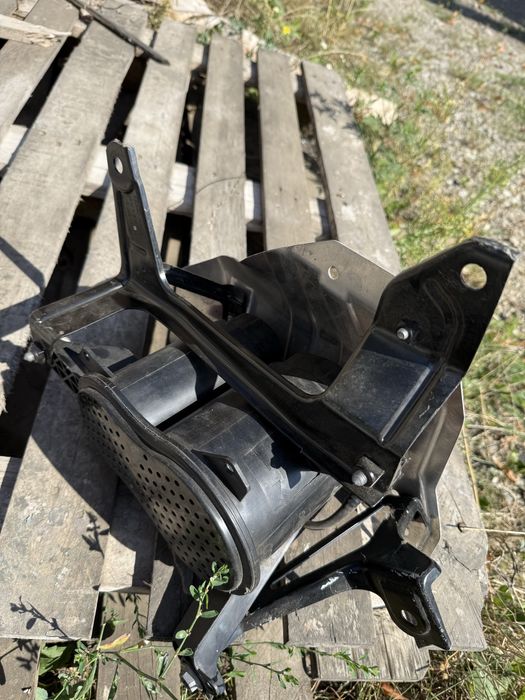 Абсорбер, audi Q7 4M  4M4201799