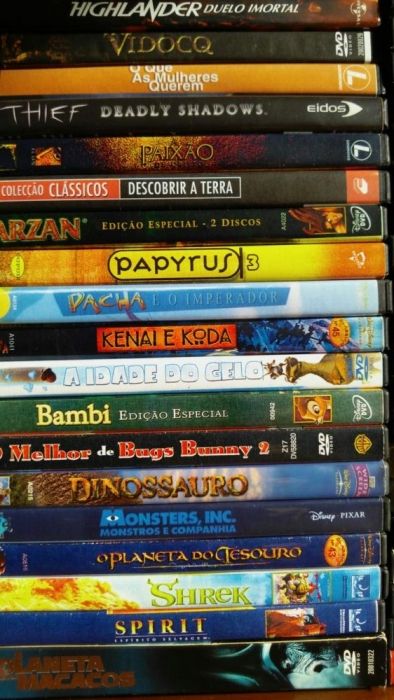 Vendo Filmes em DVD