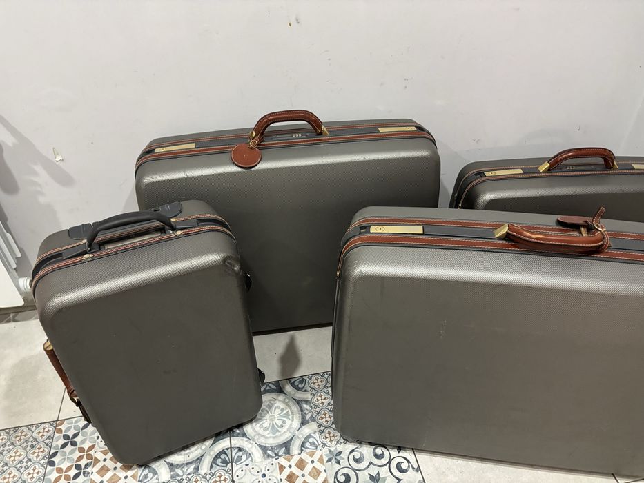 Zestaw Eleganckich Walizek Vintage – Samsonite (4 sztuki)