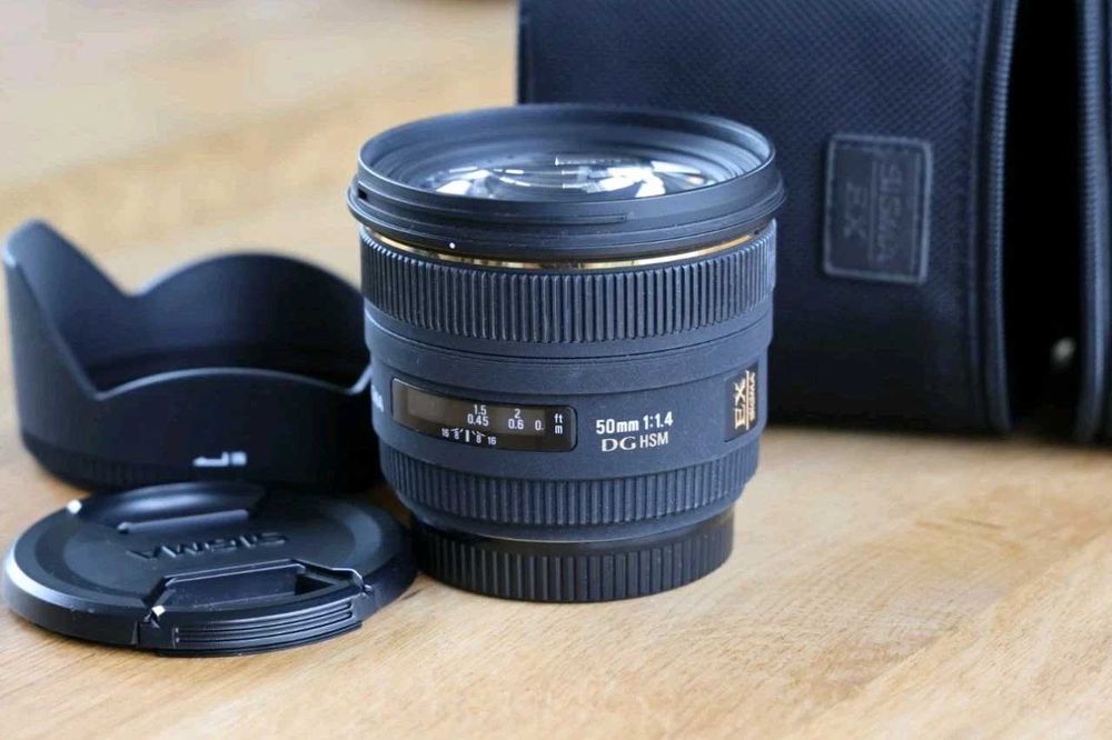 SIGMA 50MM F1.4 EX DG HSM canon EF [Full Frame]