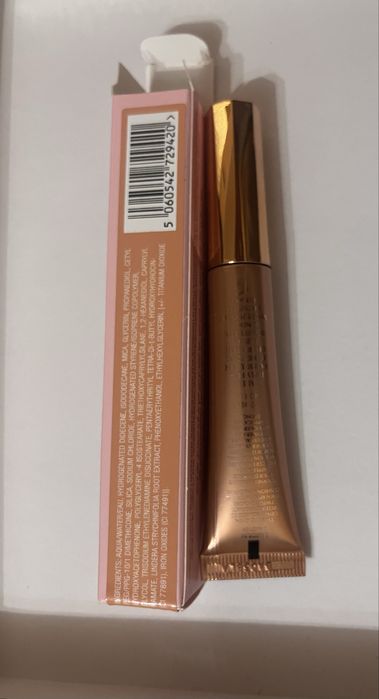 Charlotte Tilbury płynny rozświetlacz beauty wand pillow talk medium