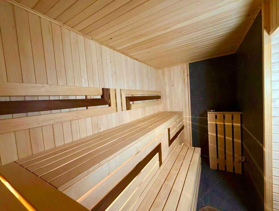 Вілла з лазнею,банкетним залом на 10спалень  для відпочинку /3012