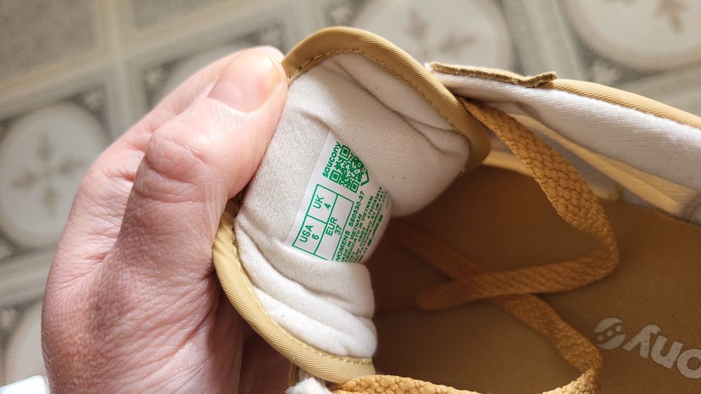 Кросівки 37 розмір Saucony