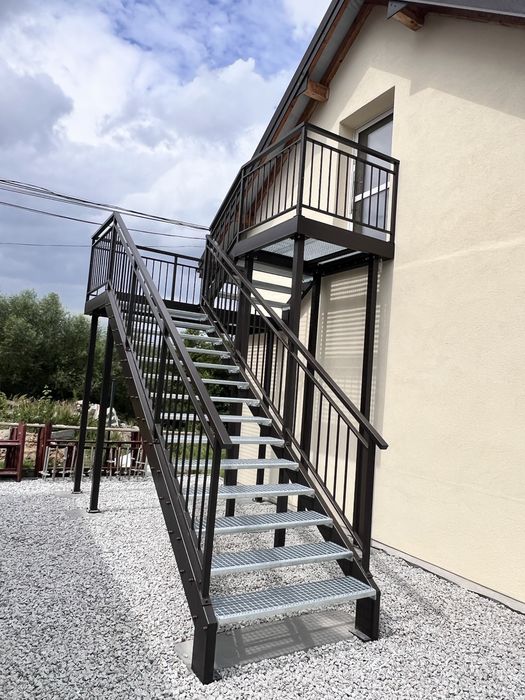 Schody stalowe zewnętrzne