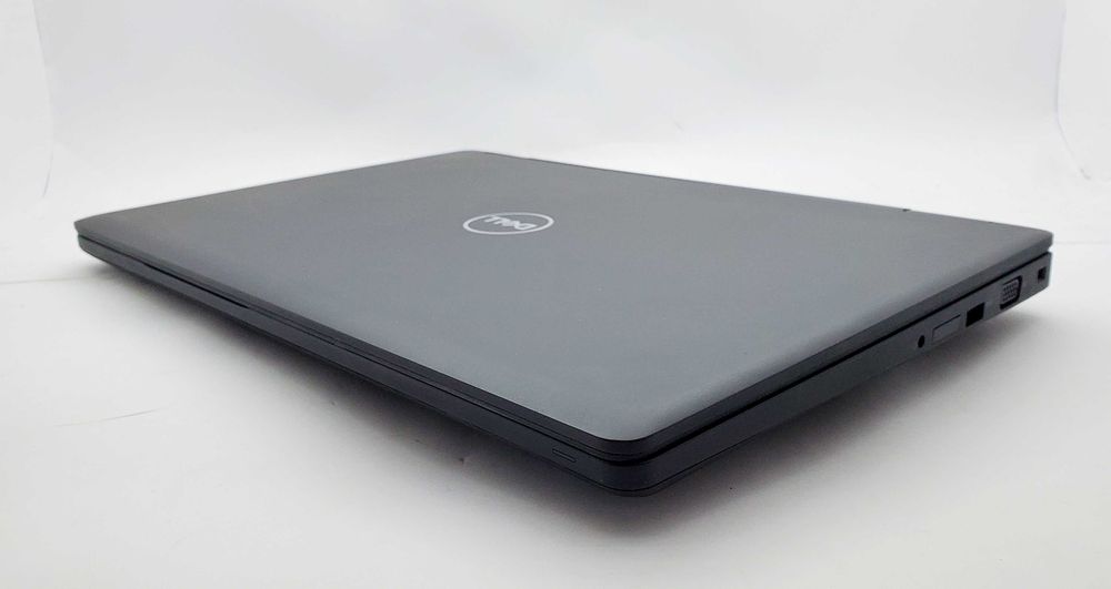 Dell Latitude 5590 i7-6820HQ 8GB GeForce MX130 HDMI VGA WiFi+BT (0881)