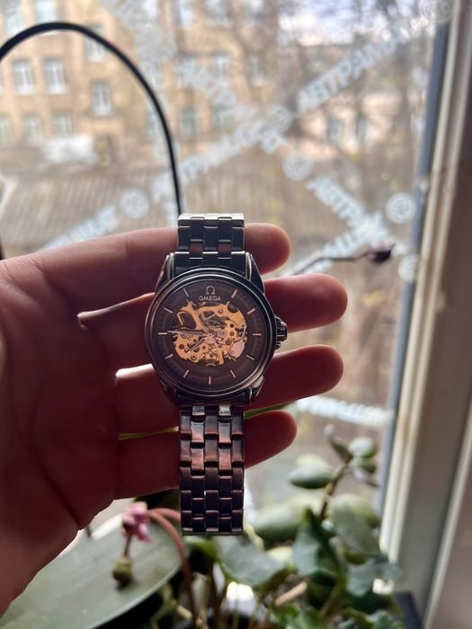 Механические часы Omega Skeleton