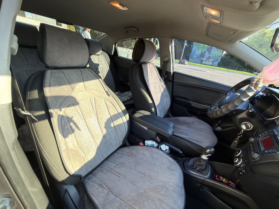 Продам Kia Rio 2013