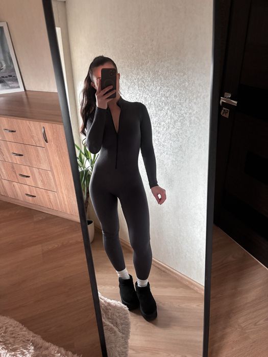 Сірий комбінезон в рубчик PLT