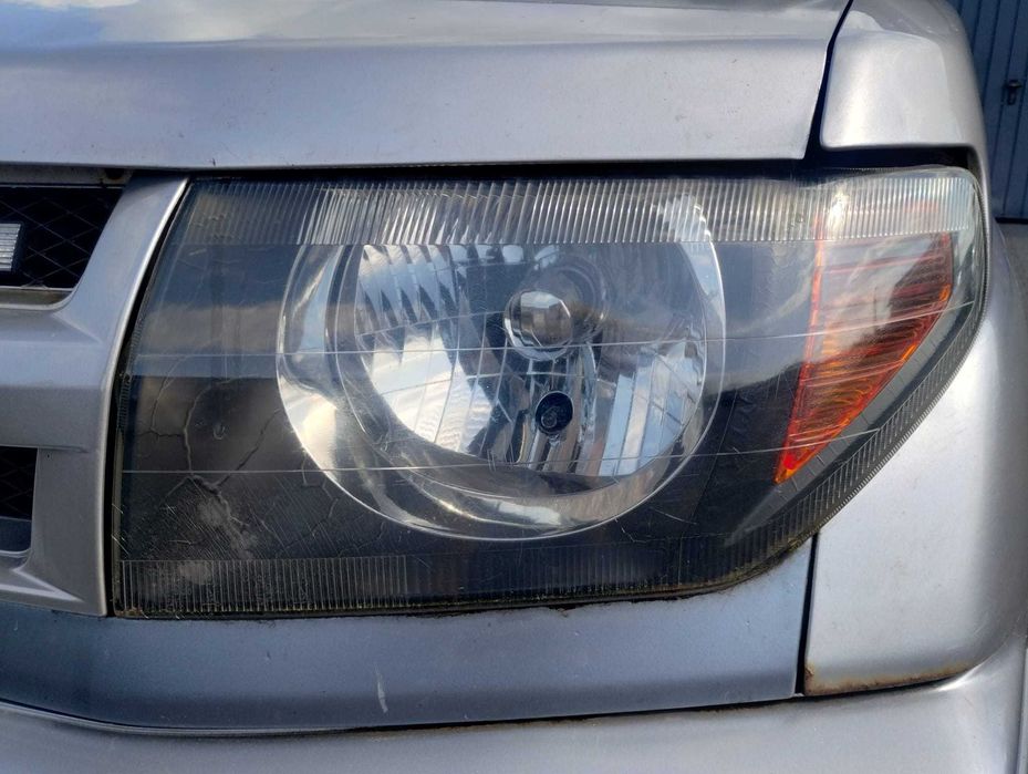 lampa przód przednia prawa lewa Mitsubishi Pajero Pinin, części