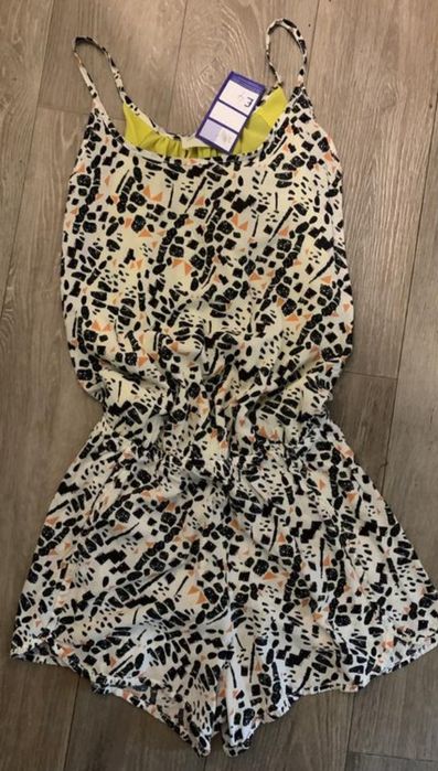 Комбез літній з легенької тканини Zara
Розмір xs